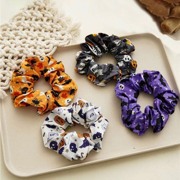 Accessories - 💖5 items for $25 Sale!💖 4 pcs Halloween Hair Ties Scrunchies